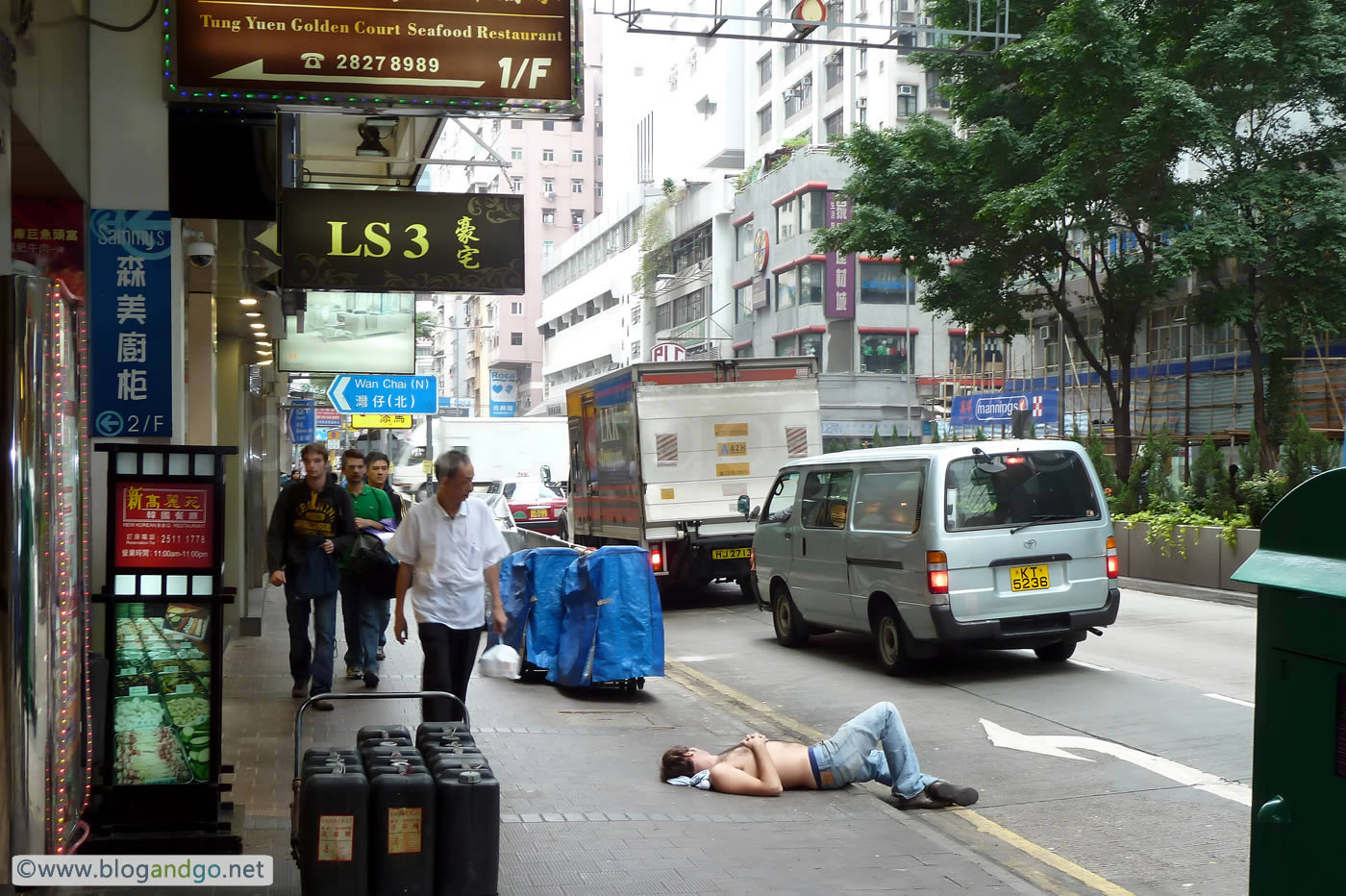 Wanchai Hangover (1 Dec, 2011)